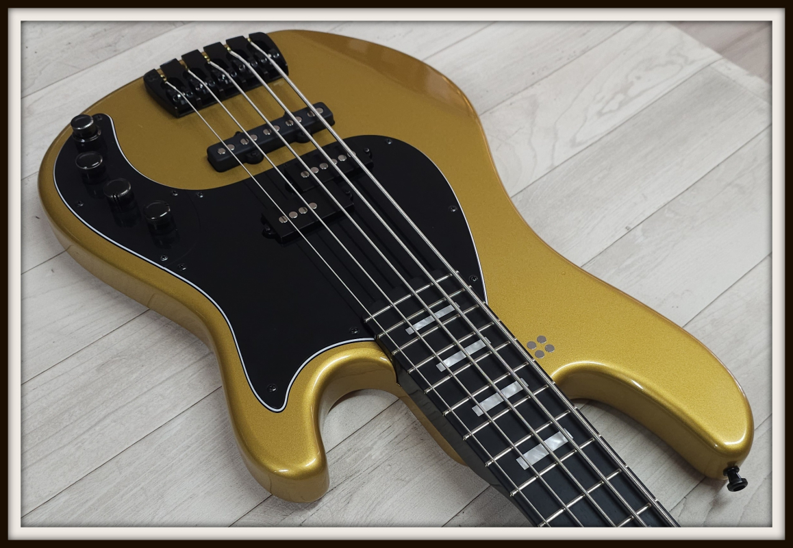 Sandberg California II VT5 Ebony Custom 3-EQ, Soft Aged Gold, 2nd Hand